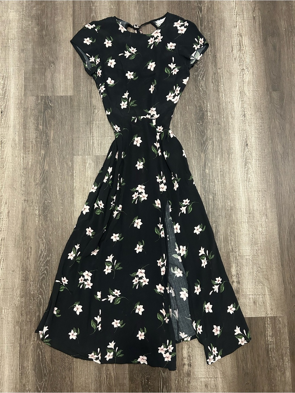 UO Lindsey Cap sleeve midi dress